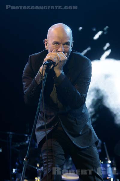 R.E.M - 2008-08-28 - SAINT CLOUD - Domaine National - Grande Scene - 